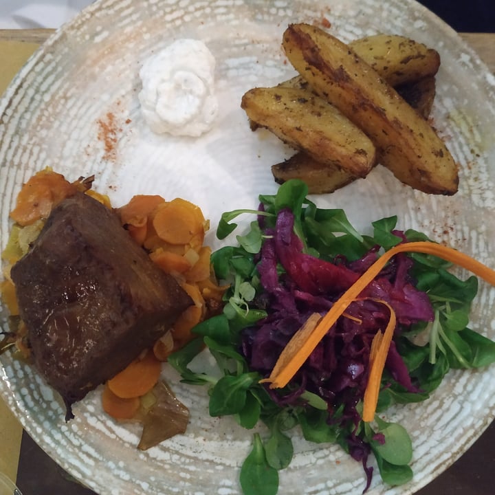 review photo of L'Orto già Salsamentario - Vegan & raw food Seitan Al Vino shared by @veganabillon on 29 Sep 2022 - review