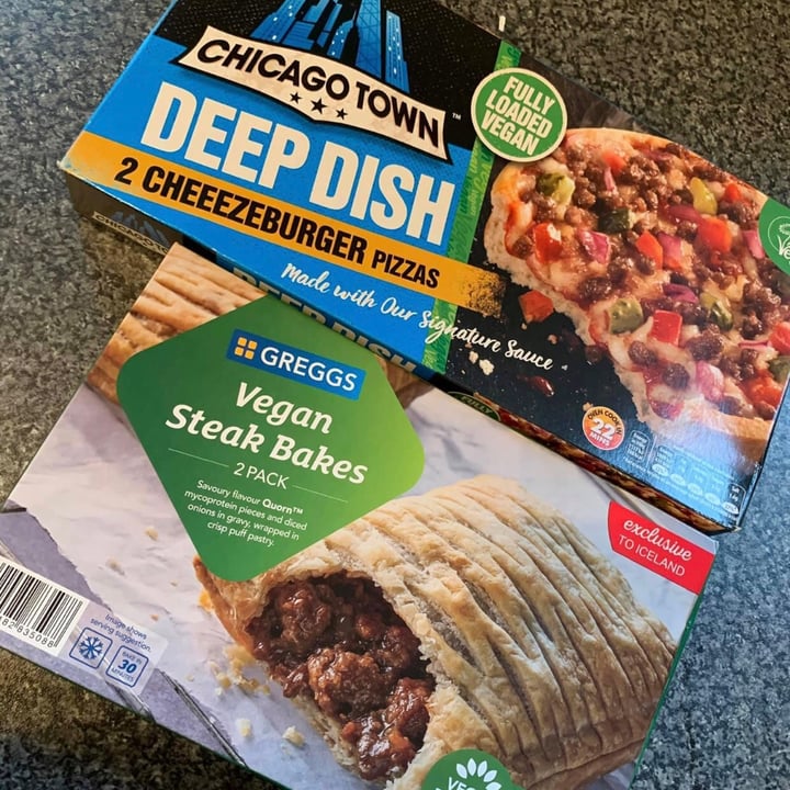 review photo of Chicago Town Cheezeburger pizzas shared by @kizzybab on 02 Mar 2021 - review