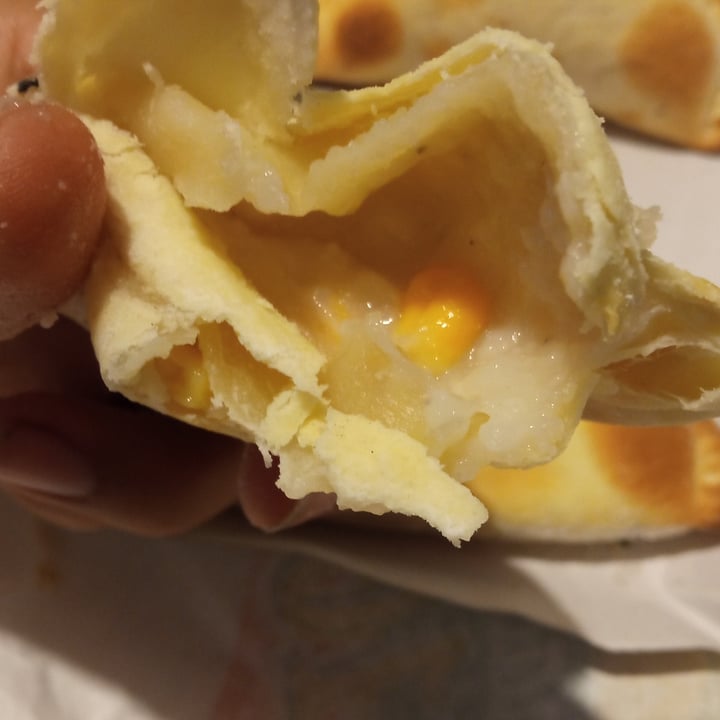 review photo of Empanadas de 10 Empanada de Humita shared by @mikamaiden on 02 Apr 2021 - review