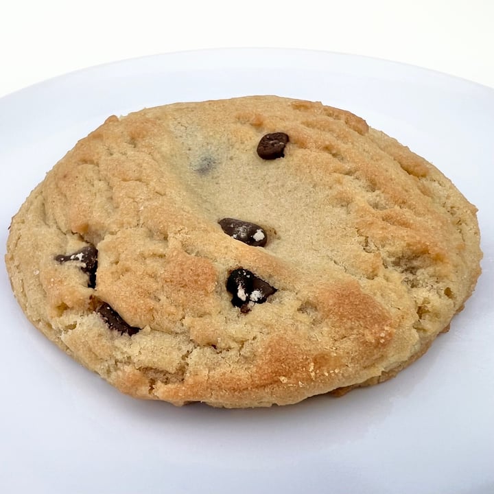 photo of Sweetpea Baking Co. Chocolate Chip Cookie shared by @pdxveg on  18 Apr 2022 - review