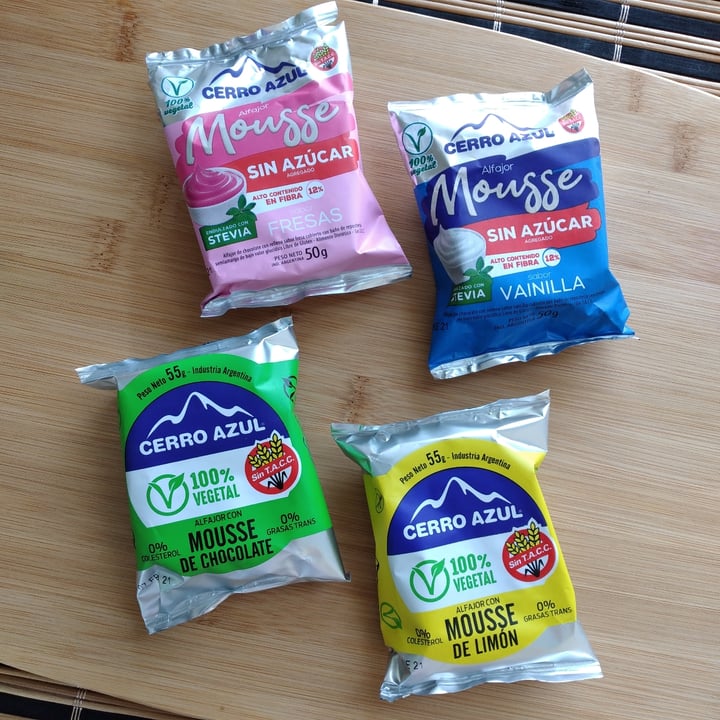 photo of Cerro Azul Alfajor Mousse de Chocolate shared by @veganamica on  16 Apr 2021 - review