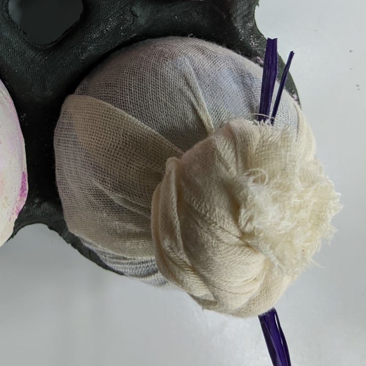review photo of LUSH Fresh Handmade Cosmetics Deep sleep bath bomb shared by @nyzeil on 04 Nov 2020 - review