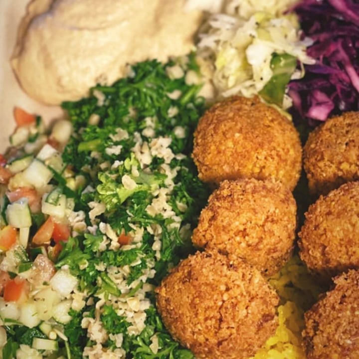 review photo of Yves Veggie Cuisine Falafel Balls shared by @bettiecriesalot on 01 Jun 2020 - review