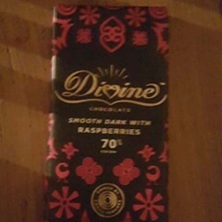review photo of Divine Chocolate 70% Raspberry shared by @aimeelynham on 12 Jun 2020 - review