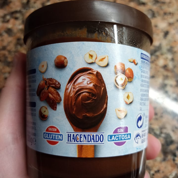 photo of Hacendado Crema de Avellanas Y Cacao shared by @mlyse00 on  13 Apr 2022 - review