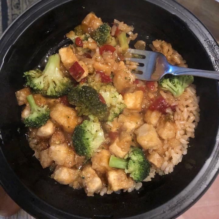 photo of Sweet Earth General Tso's Tofu shared by @mangogal on  30 Dec 2020 - review