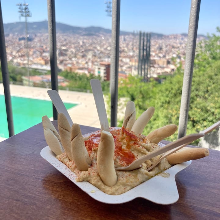 photo of Salts - Terrassa Bar Montjuïc Hummus shared by @asiayportia on  22 May 2022 - review