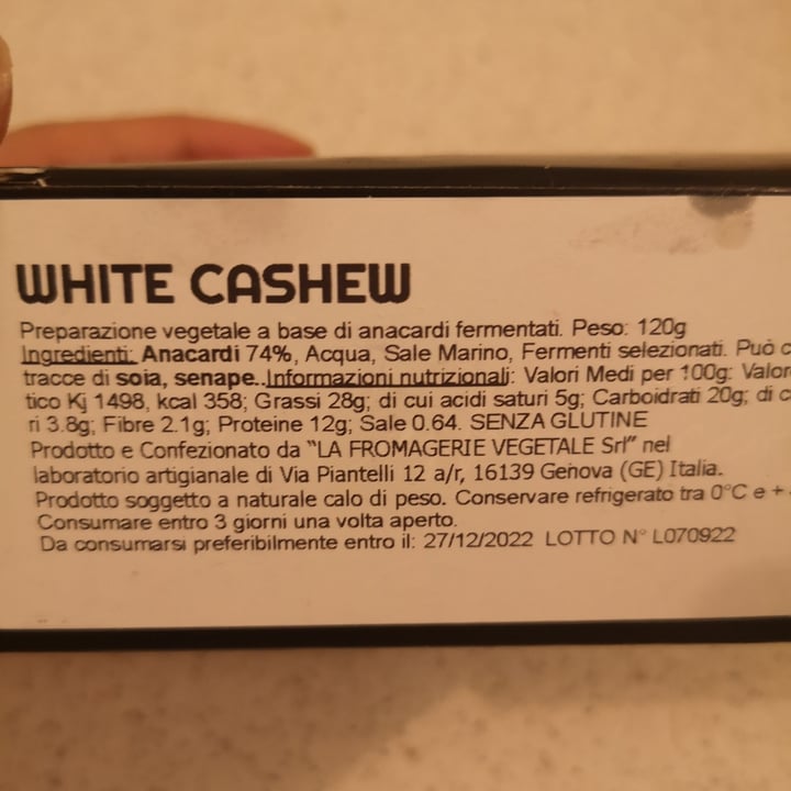 photo of Il CashewFicio White Cashew shared by @daisycat on  21 Nov 2022 - review