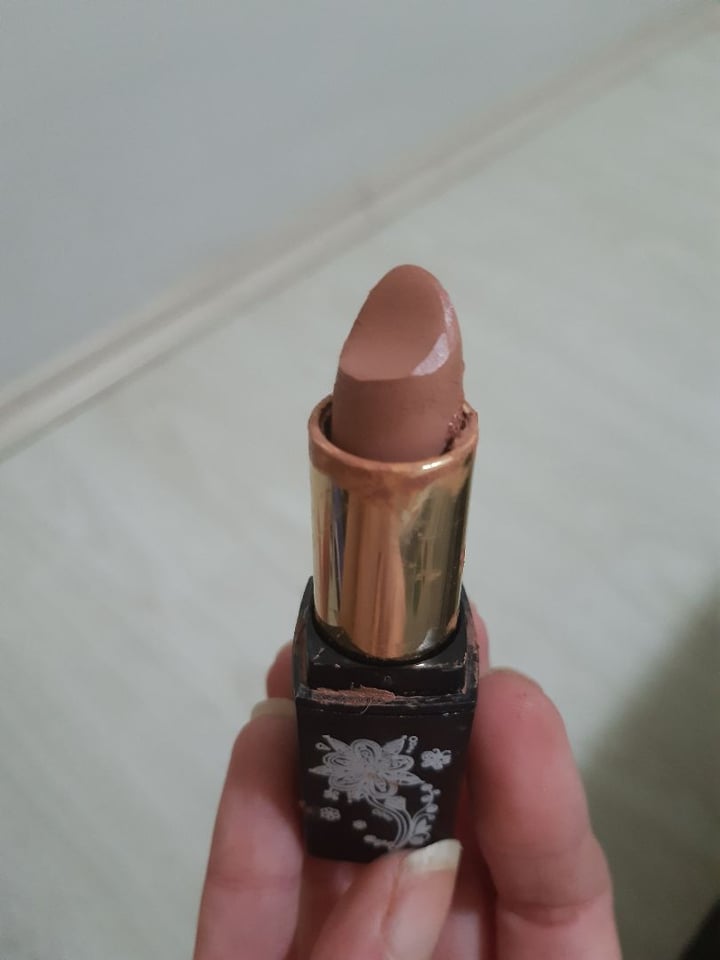 review photo of Vymana | Nacao Verde Batom cor nude shared by @veganeirando on 30 Mar 2020 - review