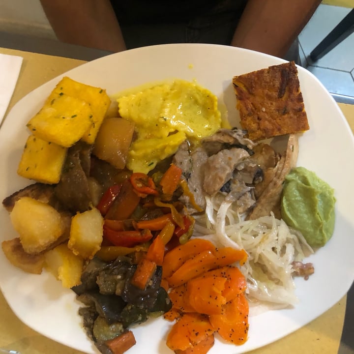 photo of Ops! Buffet a peso shared by @violettaplantbased on  05 Nov 2022 - review