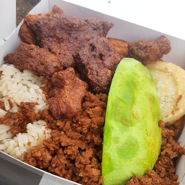 菜肴“Bandeja paisa”的照片