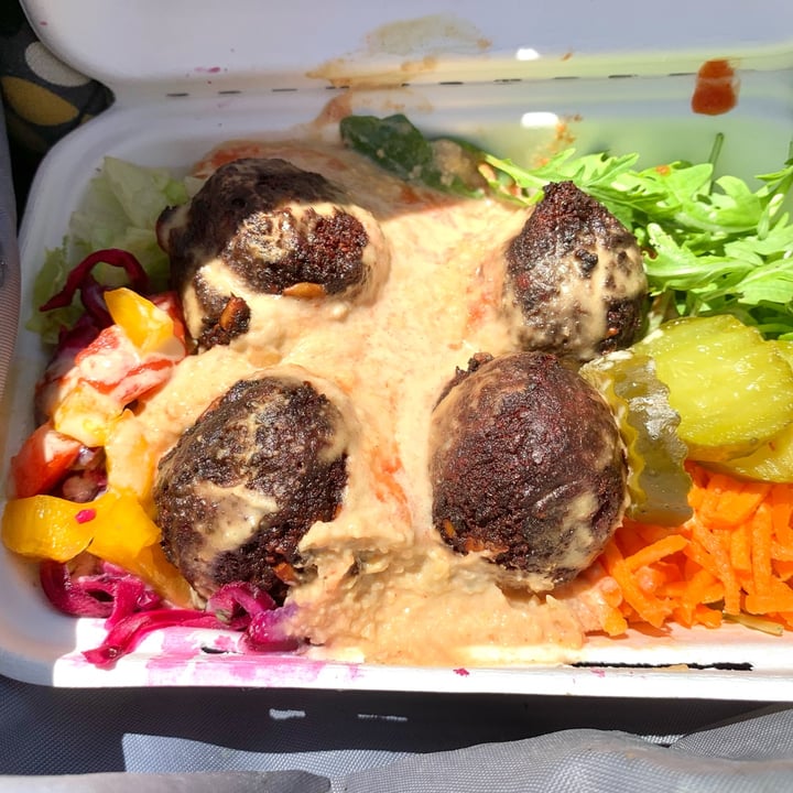 photo of We Love Falafel Falafel Salad Box shared by @vegpledge on  14 Jul 2022 - review