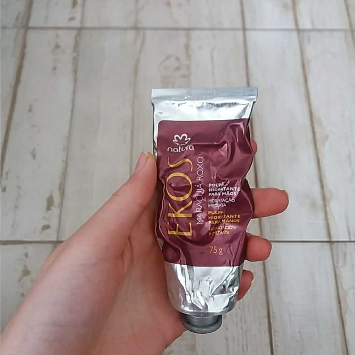 review photo of Natura pulpa hidratante para manos maracuyá rojo shared by @veganary on 18 Aug 2020 - review