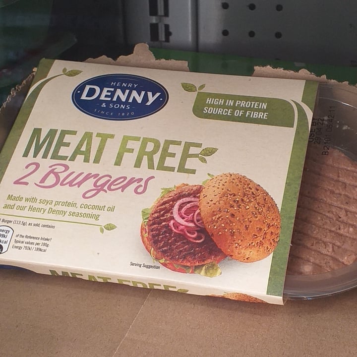 review photo of Denny Meat Free Burgers shared by @vivichambers on 24 Apr 2022 - review
