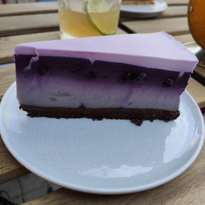 photo of Kiras Blueberry Cardamom Cake shared by @chenchen on  22 Jun 2020 - review