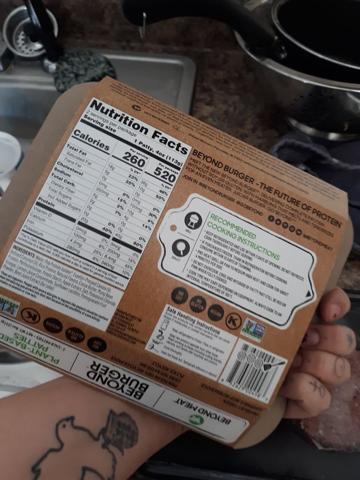 photo of Beyond Meat Beyond Burger Plant-Based Patties shared by @theanxiousvegan on  04 Mar 2020 - review