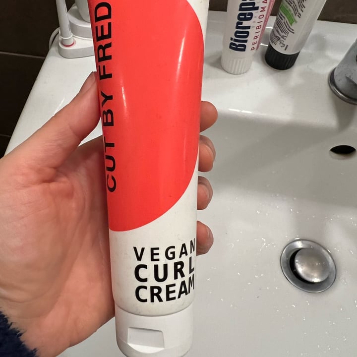 photo of Cut by fred Curl cream shared by @sarouh on  11 Apr 2022 - review