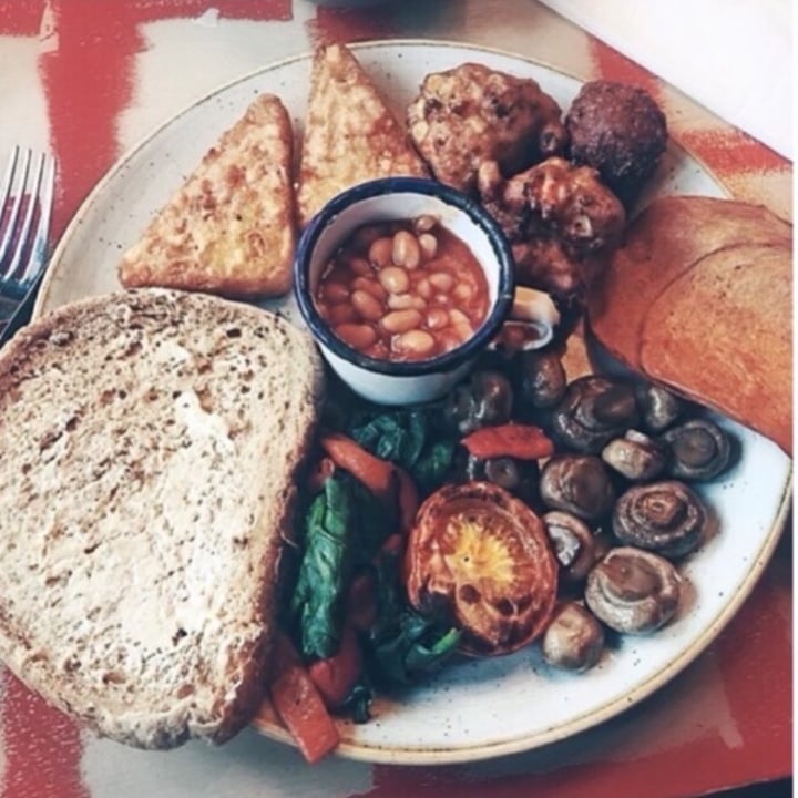 photo of Bosco Lounge Vegan All Day Breakfast shared by @pixee on  06 Dec 2020 - review