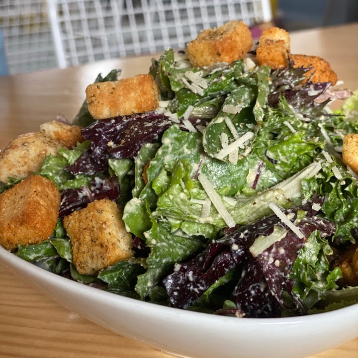 photo of Grandma Bob’s Pizza Vegan Caesar salad shared by @theveganmary on  16 Sep 2021 - review