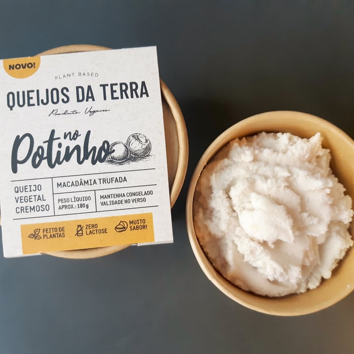 photo of Queijos da Terra Queijo Cremoso No Potinho Macadâmia Trufada shared by @tondaltro on  09 May 2022 - review