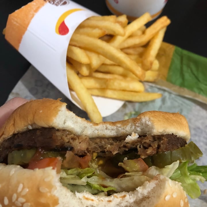 review photo of Burger King Rebel Whopper shared by @anaaureliano on 10 Jul 2021 - review