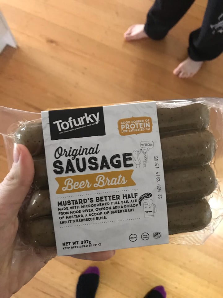 photo of Tofurky Original Sausage Beer Brats shared by @tenayagray on  22 Aug 2019 - review