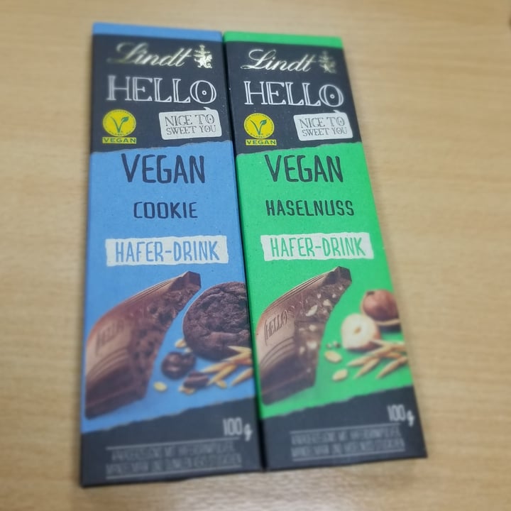 review photo of Lindt Hello Vegan Haselnuss shared by @20yearsvegan on 19 Jan 2021 - review