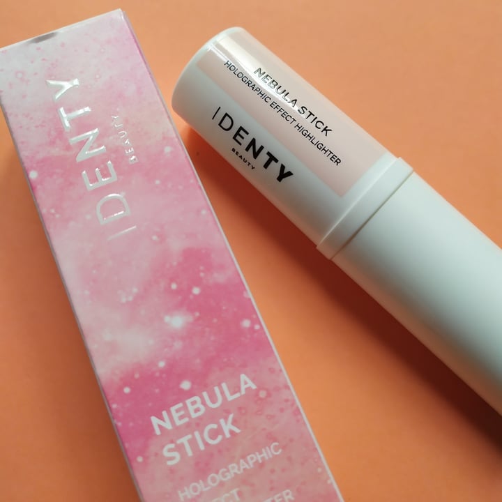 photo of Freshly Cosmetics Nebula Stick shared by @rominaguch on  07 Sep 2022 - review