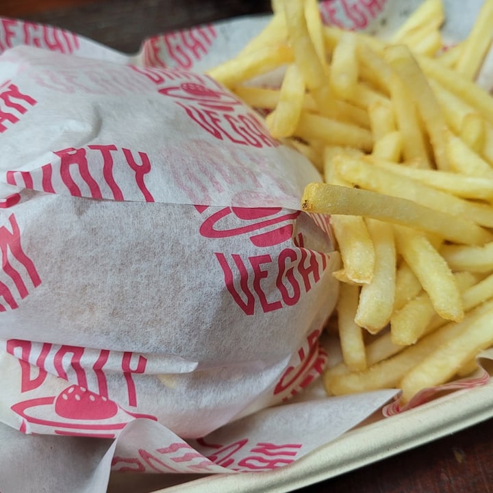 photo of Dirty Vegan Oslo Future Classic shared by @lunacia on  25 Oct 2022 - review