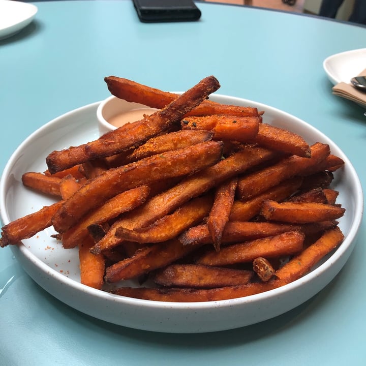 photo of Green Common Singapore Sweet Potato Fries shared by @meltingpotatoes on  06 Mar 2021 - review