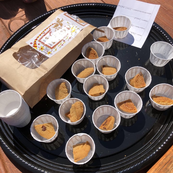 photo of Uncle Eddie’s Vegan Chocolate Chip Cookies shared by @trixiejean on  13 Mar 2021 - review