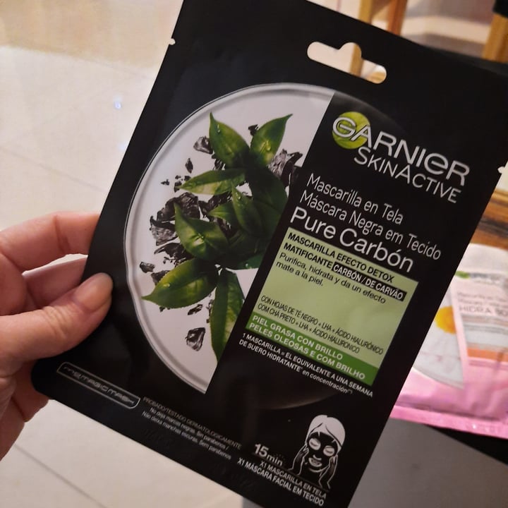 photo of Garnier Mascarilla en tela Pure Carbon shared by @evelyneich on  15 May 2021 - review