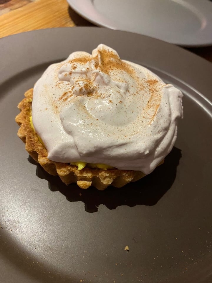 photo of POP Vegan Lemon Meringue Pie shared by @wongtonmee on  25 Mar 2020 - review