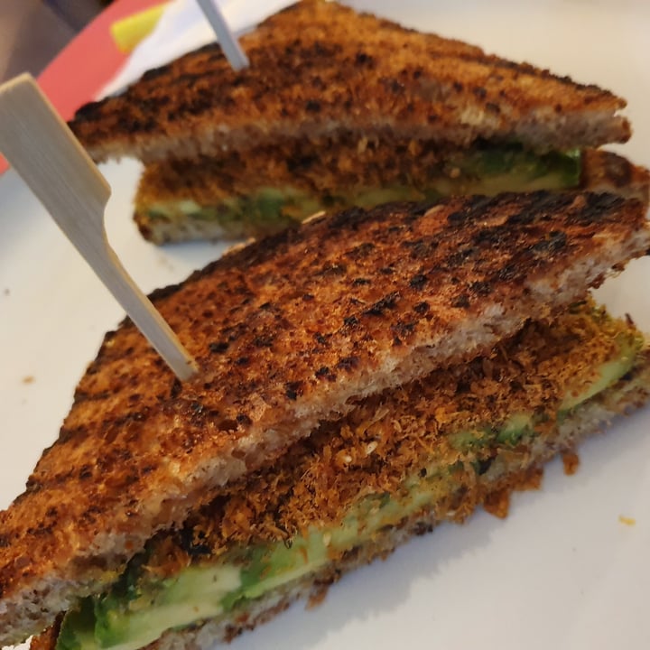 photo of LEVEL V BAKERY Avocado Toast- Crunchy shared by @anistavrou on  03 Sep 2022 - review