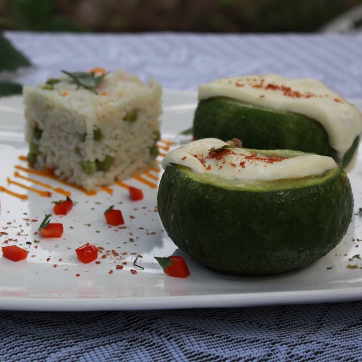 photo of Come Sano Zapallitos rellenos con guarnición de arroz primavera shared by @comesano on  29 Dec 2020 - review