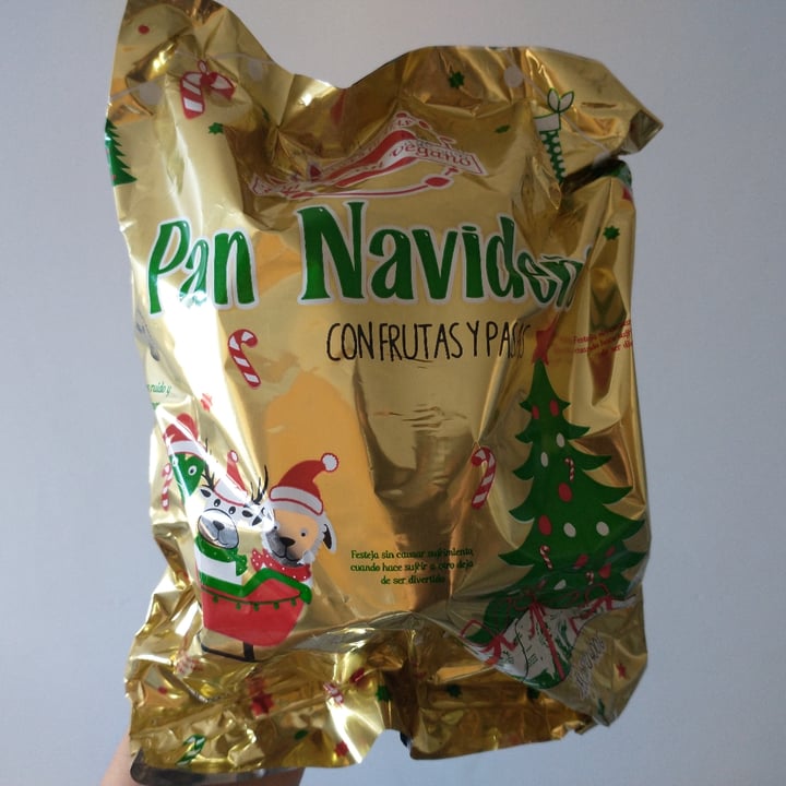 photo of Un Rincón Vegano Pan Navideño con frutas y pasas shared by @pandafio on  20 Dec 2021 - review