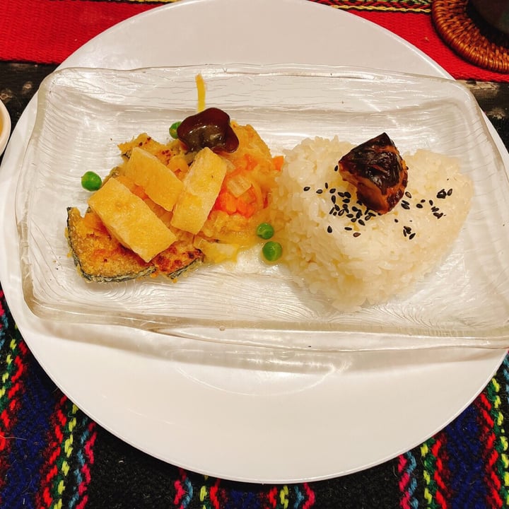 review photo of 預约制:織娘之家,素食主義(Vegan, Vegetarian/Yuli’s home) Home-made five-course meal shared by @chihwei on 02 Jan 2021 - review
