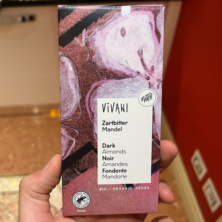 review photo of Vivani Zartbitter Mandel shared by @leonardolecco on 01 Jun 2022 - review