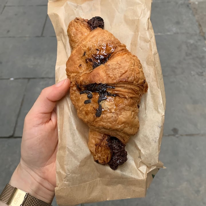 photo of Santoni - When Food is the Solution Chocolate Croissant shared by @cristinagamero on  31 Jul 2021 - review
