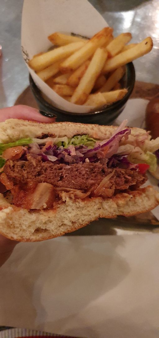 review photo of The Botanist Reading Moving Mountains Burger shared by @smalltams on 20 Jan 2020 - review