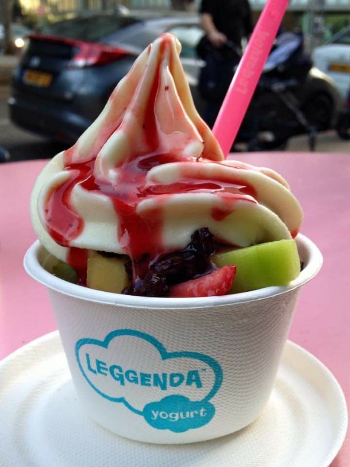 photo of Leggenda לג'נדה Frozen yogurt with toppings shared by @sarahhornik on  05 Sep 2019 - review