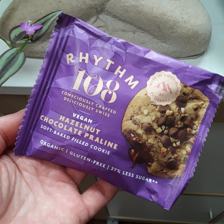 photo of Rhythm 108 Hazelnut chocolate praline soft-baked filled cookie shared by @peter-plant-power on  04 Nov 2022 - review