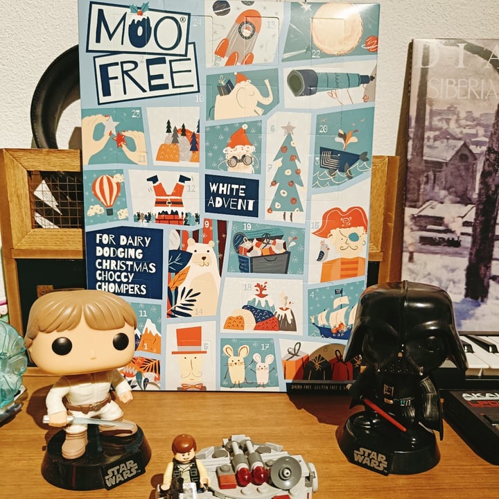 review photo of Moo Free White Chocolate advent calendar shared by @headlessdoll on 25 Nov 2021 - review