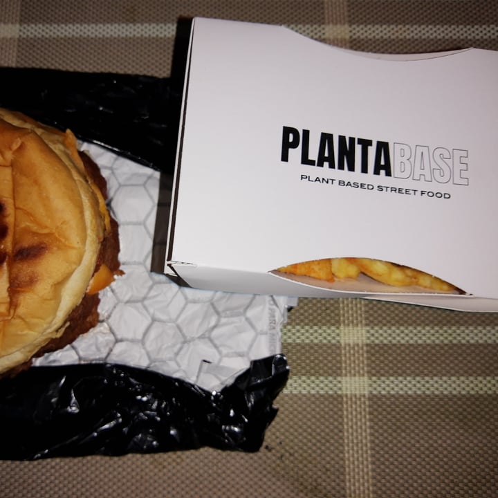 review photo of Planta Base (Solo Delivery) Classic cheese burger shared by @jfaviaveggie on 21 May 2022 - review