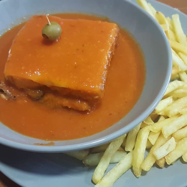 Photo of the dish “Francesinha”