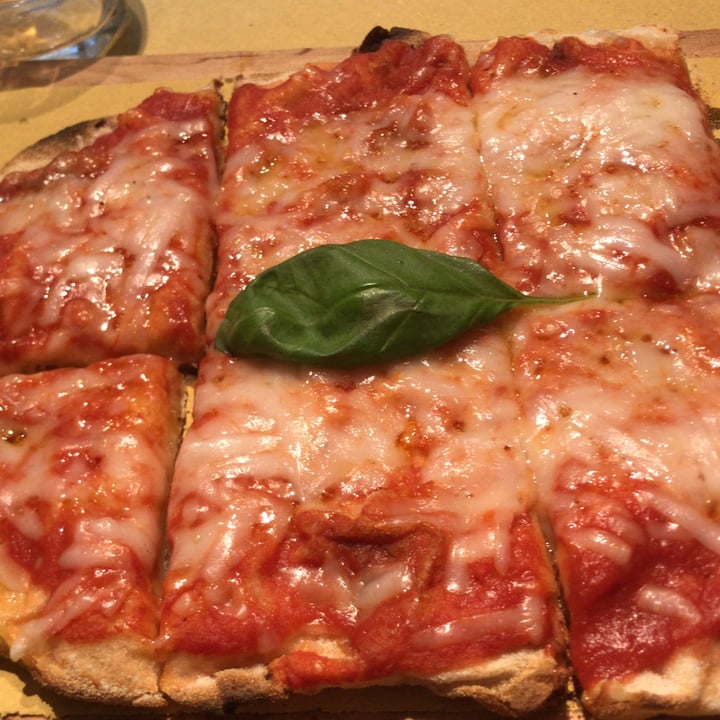 review photo of Buddy Italian Restaurant Cafè Pizza Margherita Vegana shared by @silvia95 on 25 Feb 2022 - review