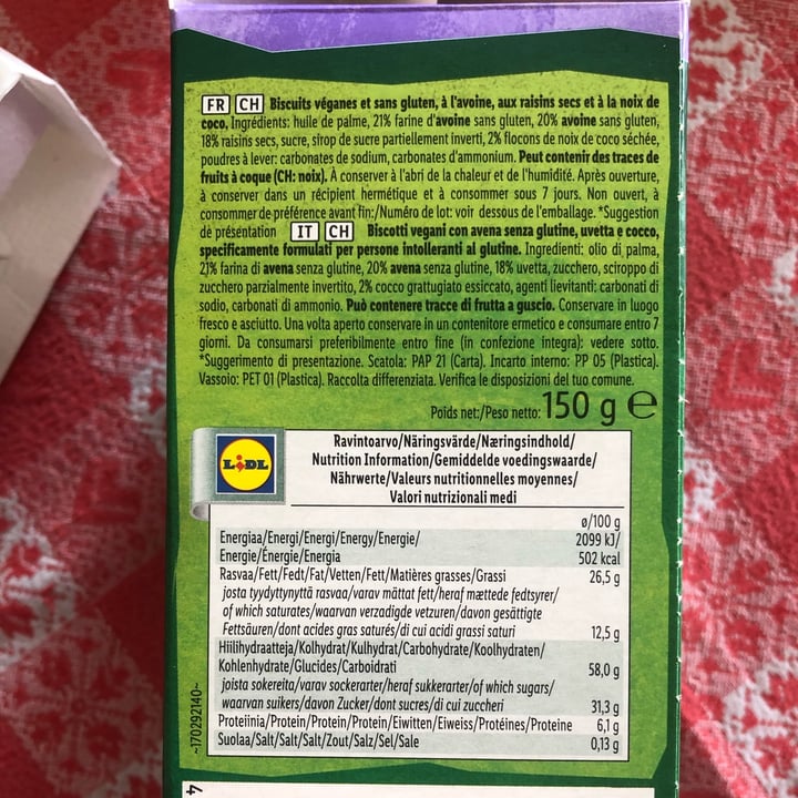 photo of Vemondo Vegan Oat Cookies Raisin & Coconut shared by @alessandrafuriosa on  04 Mar 2022 - review