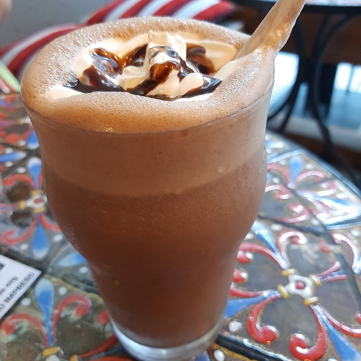 photo of OM - Vegan Coffe Shop & Beer Frappe Frozen Choko shared by @lauchaons on  01 Mar 2021 - review
