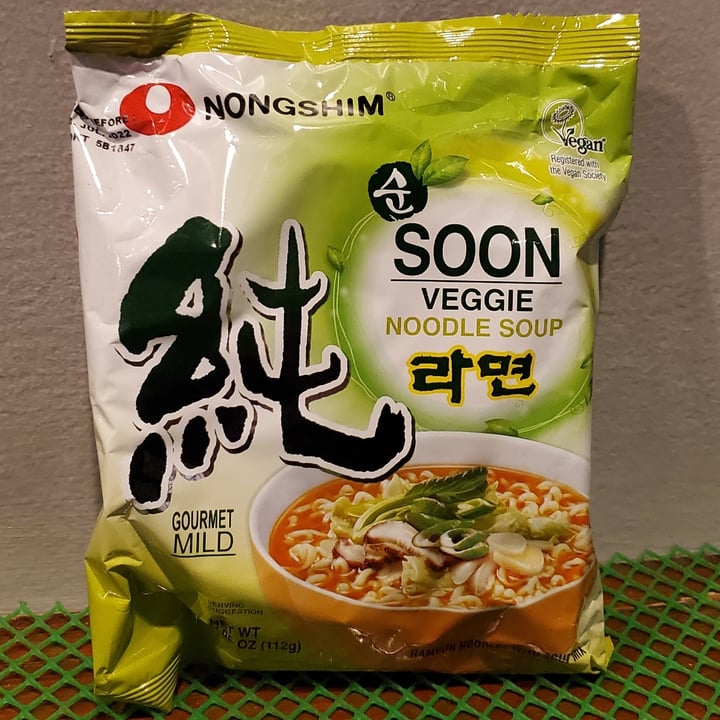 photo of NONGSHIM (농심) Veggie Noodle Soup shared by @oswaldogomez on  26 Dec 2021 - review
