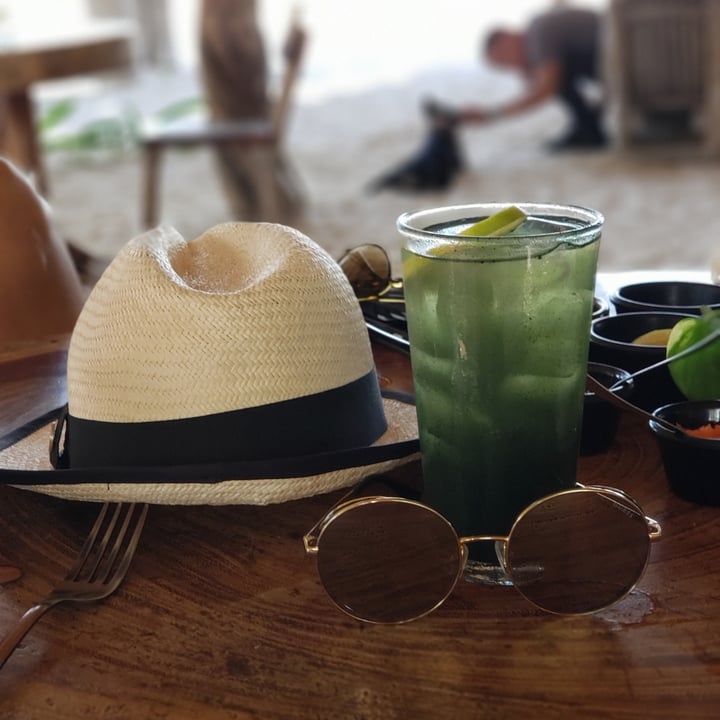 photo of Maia Restaurant Agua de limón con perfume de espirulina shared by @pauchahin on  03 Aug 2020 - review